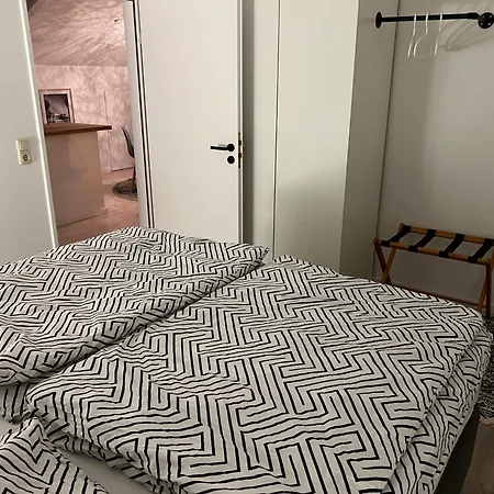 Lichtdurchflutete Dachgeschoss-wohnung Mit Grossem Balkon Appartamento *